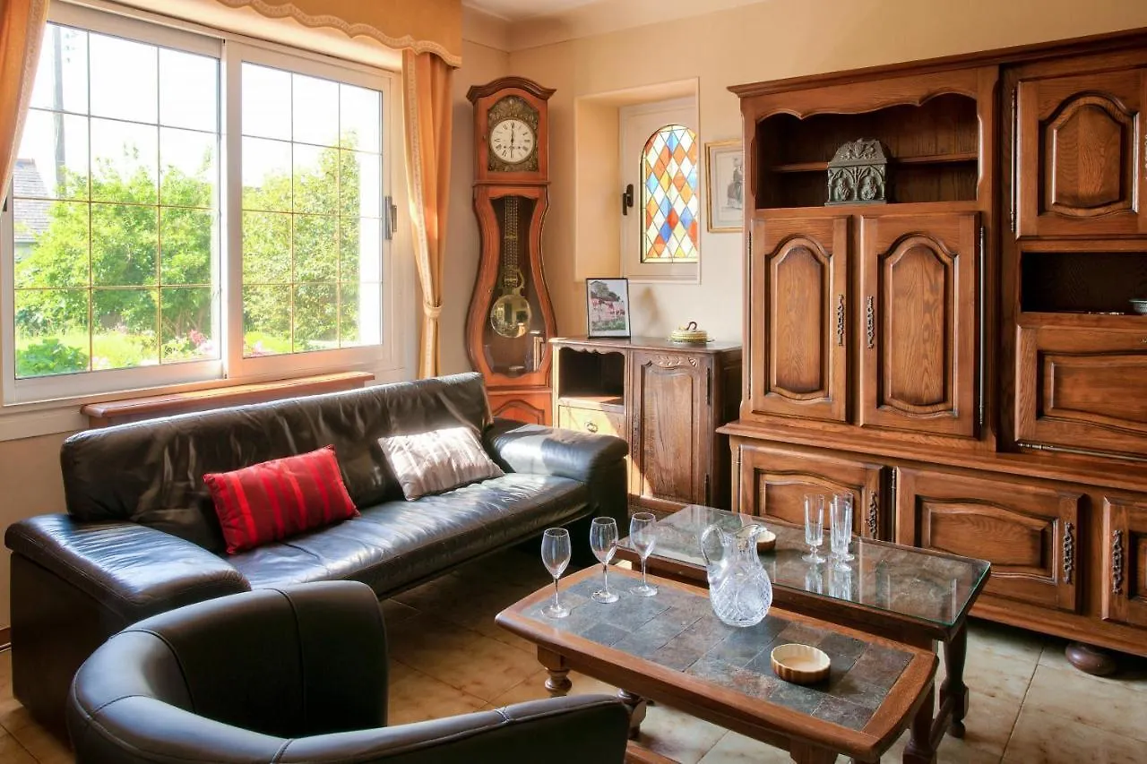 Maison Avec Piscine Pour 5 Personnes Plomeur Holiday home