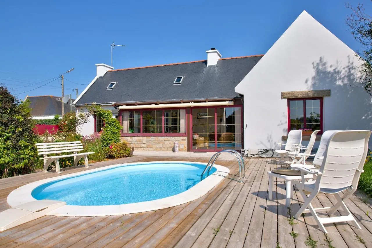 Holiday home Maison Avec Piscine Pour 5 Personnes Plomeur